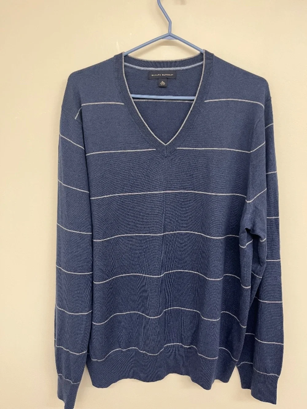 Banana Republic V Neck Silk/Cashmere Blend Striped Sweater XL